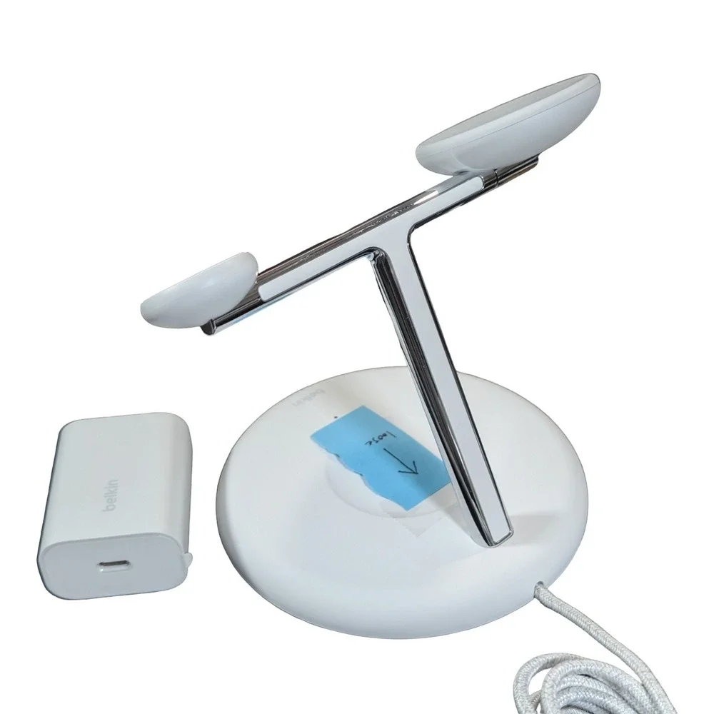 Bb.P* Belkin Boost Charge Pro 3-in-1 Magsafe Charging Stand QI2 White Read⬇️‎